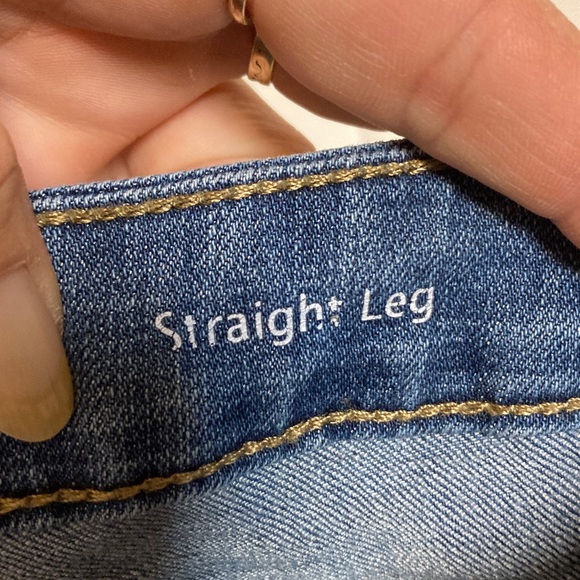 Gloria Vanderbilt Mid-Wash straight leg Jeans - Picture 3 of 9